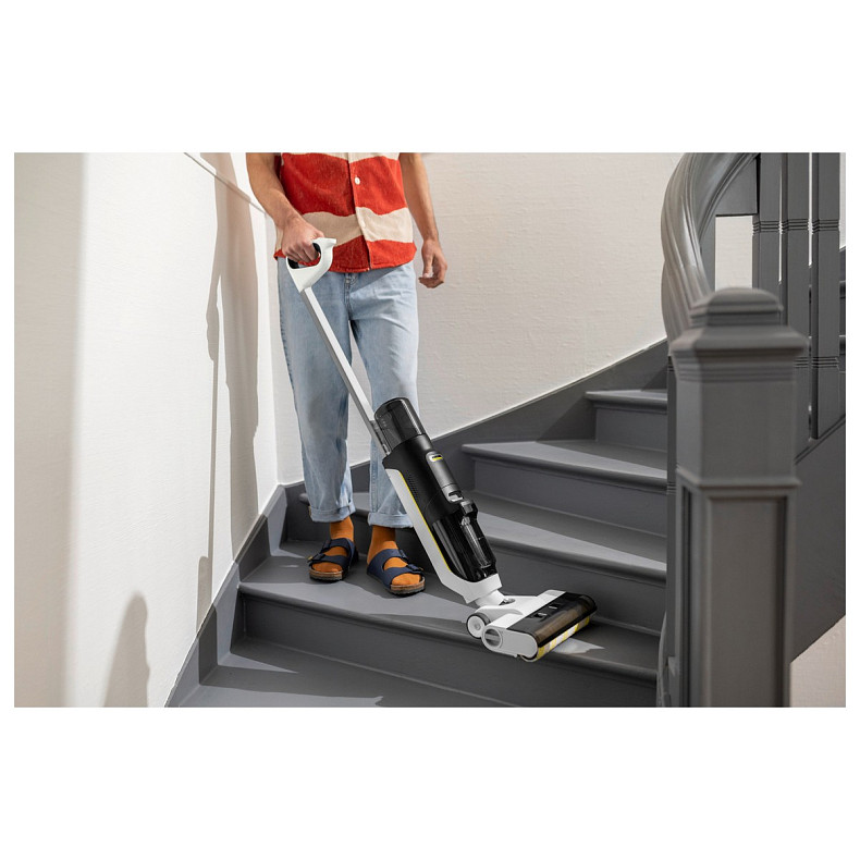 Аккумуляторный моющий пылесос Karcher FCV 3 (1.056-122.0)