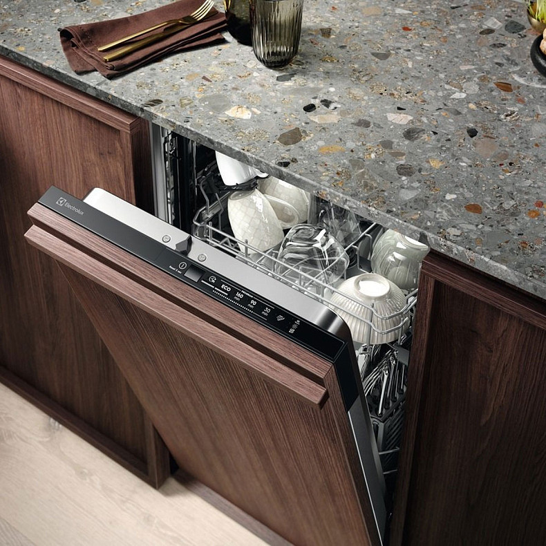 Посудомоечная машина встроенная Electrolux EEA912100L