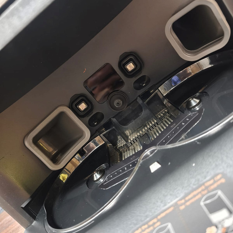 Робот-пылесос моющий Dreame L40s Pro Ultra Black - Уценка