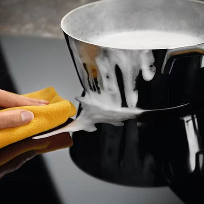 Варочная поверхность индукционная Electrolux EIV634