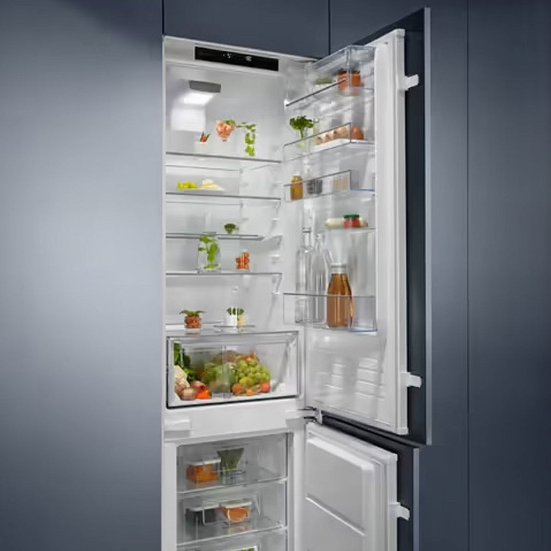 Холодильник встроенный Electrolux RNT6TE19S