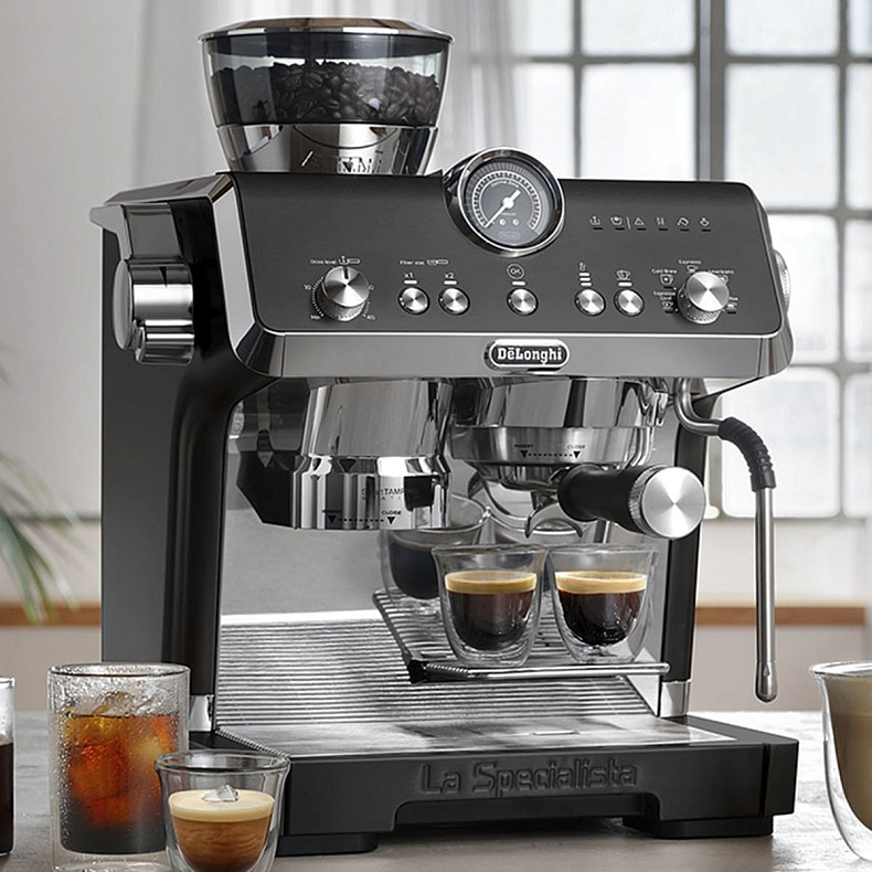 Кофеварка Delonghi La Specialista Opera EC 9555.BK