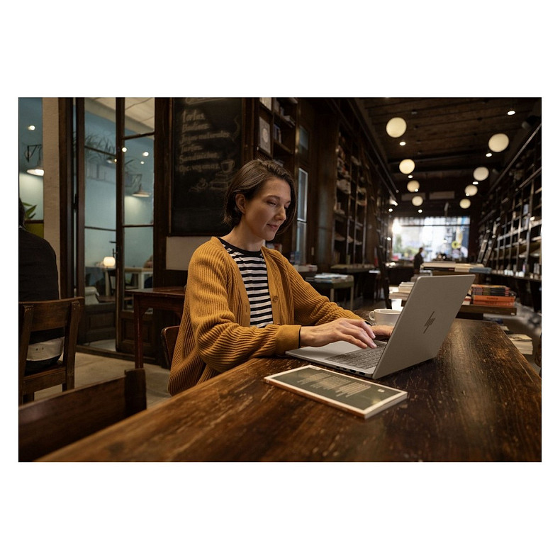 Ноутбук HP OmniBook 7 14-fs0003ru 14" WUXGA IPS AG, Intel 5-210H, 16GB, F512GB, UMA, Win11, серебристый
