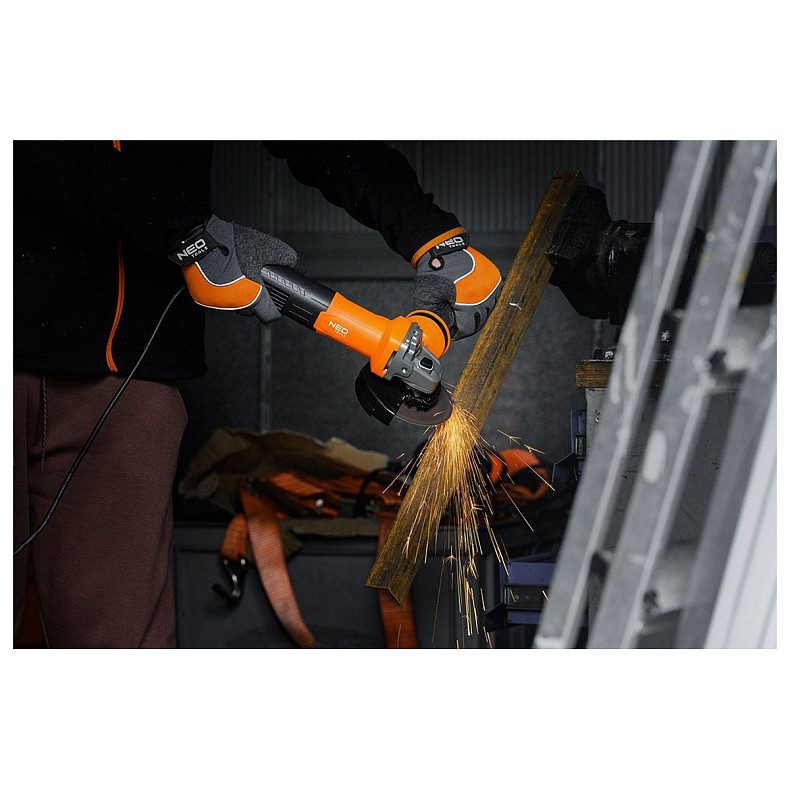 Шлифмашина угловая Neo Tools 04-716