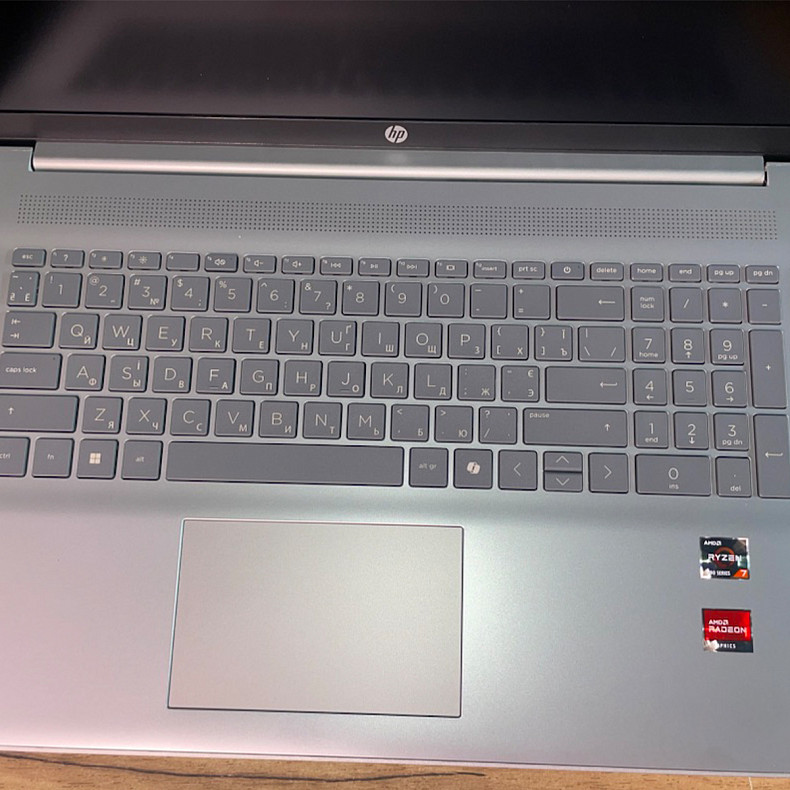 Ноутбук HP 17-cp3017ua (CS8C7EA) - Уценка