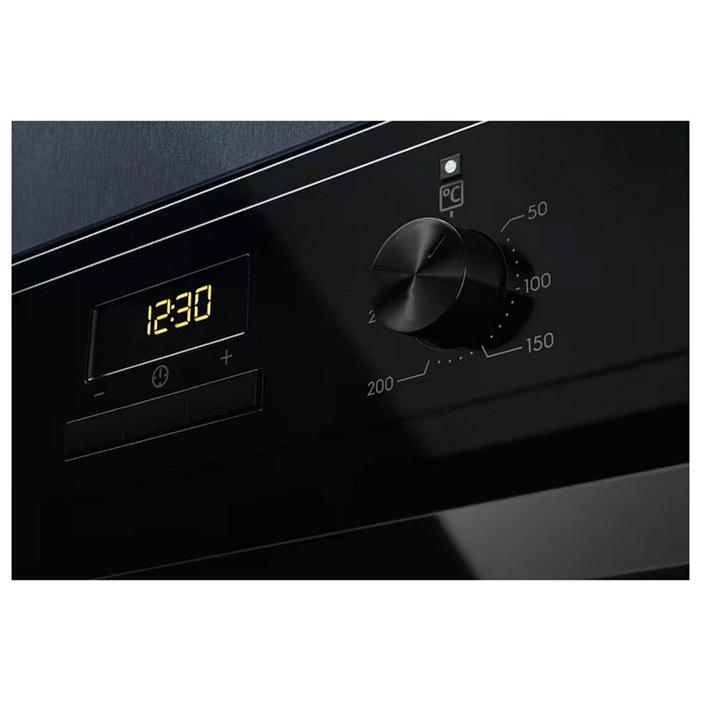 Духовой шкаф Electrolux EOF3H50BK