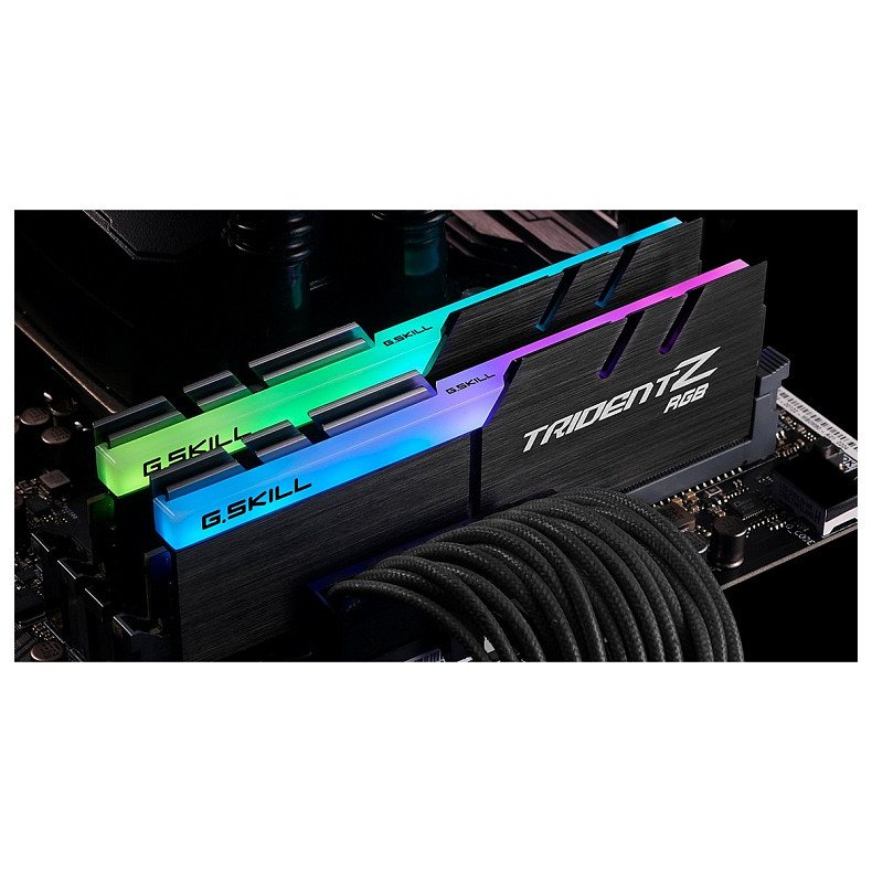 ОЗП DDR4 2x8GB/4400 G.Skill Trident Z RGB (F4-4400C18D-16GTZRC)