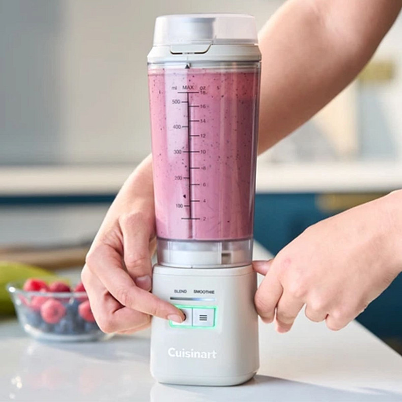 Акумуляторний портативний блендер Cuisinart Blast & Go PBL100E