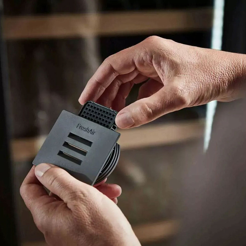 Винна шафа Liebherr WPbl 5001