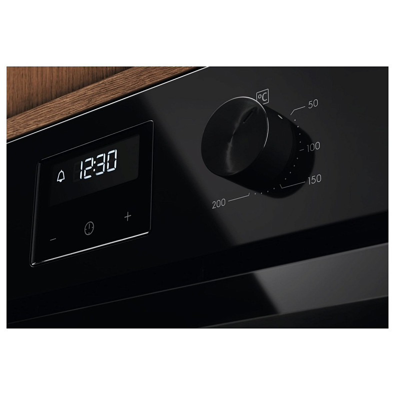 Духова шафа Electrolux LOF3H10BK