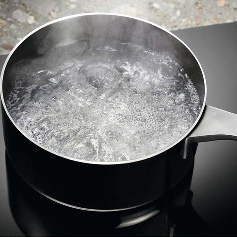 Варочная поверхность индукционная Electrolux EIV64453