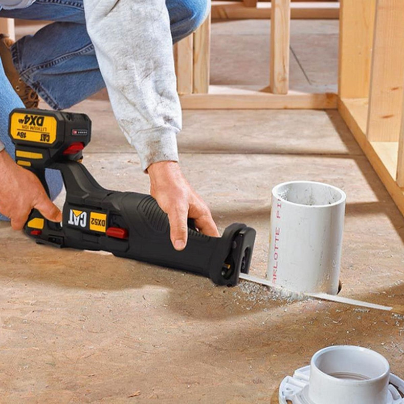 Акумуляторна безщіткова шабельна пила CAT DX52B (без АКБ та ЗП)