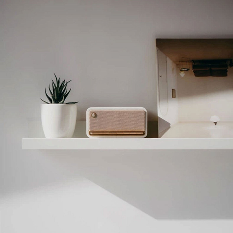 Портативна колонка Edifier MP230 White