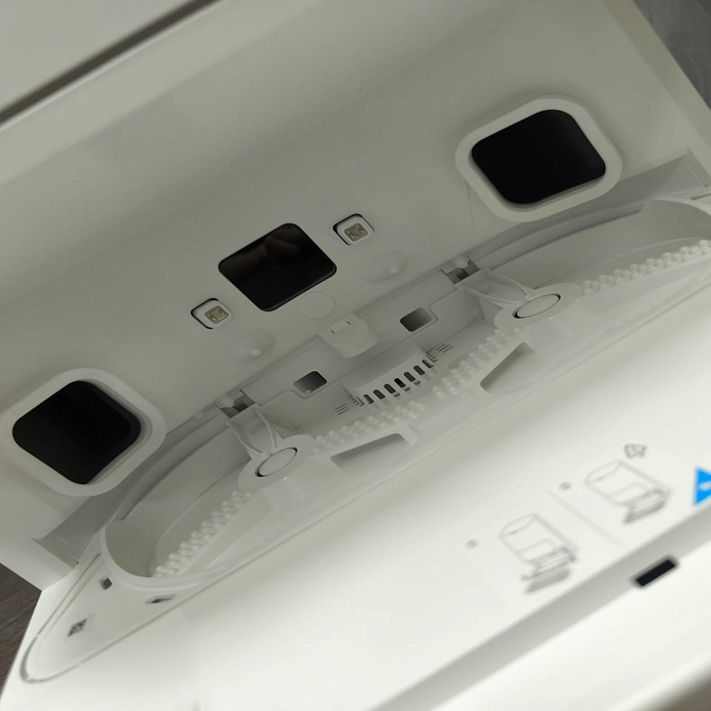 Робот-пылесос MOVA E30 Ultra -- Уценка