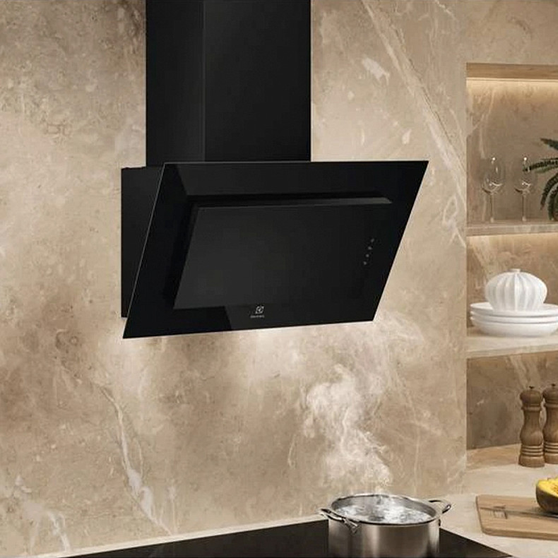 Витяжка пристінна Electrolux LFV326K
