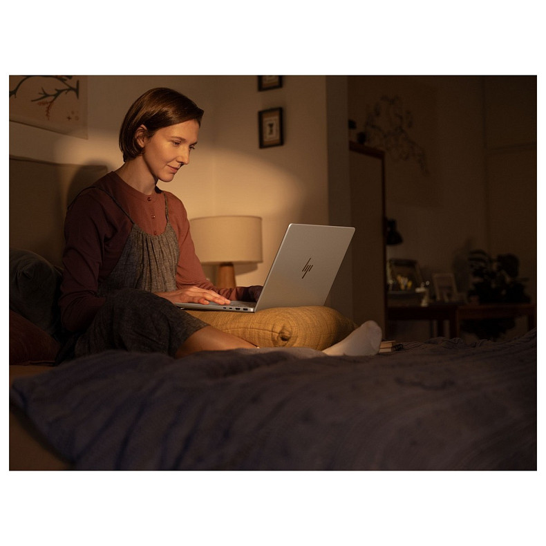 Ноутбук HP OmniBook 7 14-fs0003ua 14" WUXGA IPS AG, Intel 5-210H, 16GB, F512GB, UMA, Win11, сріблястий