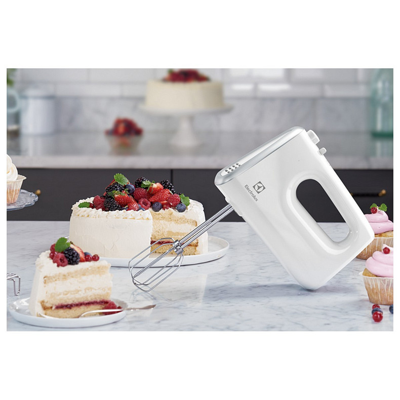 Міксер Electrolux EHM3300