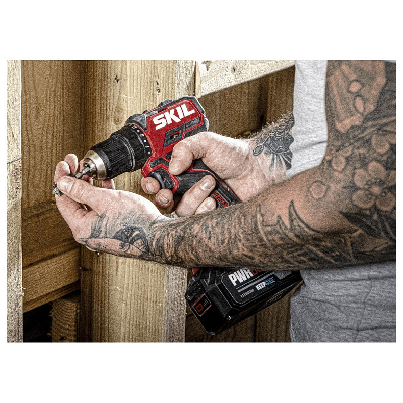 Шуруповерт SKIL DD1E3065CA+BC1E3110AA