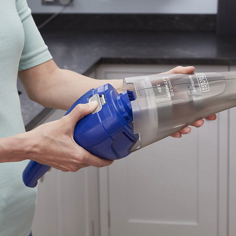 Портативний Black&Decker акум. пилосмок NVC115WA