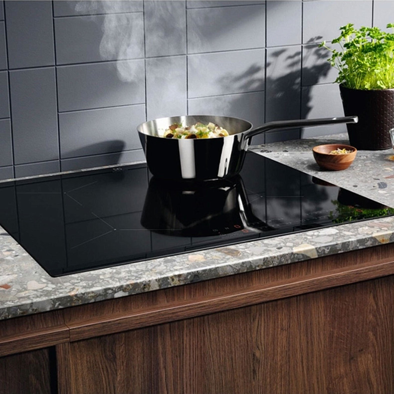 Варильна поверхня індукційна Electrolux EIT61443B