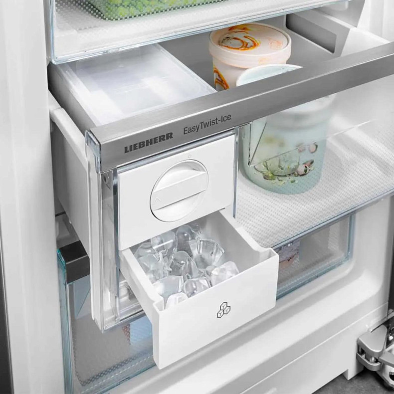 Двокамерний холодильник Liebherr Cnd 7723