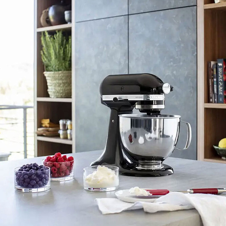 Кухонный комбайн KitchenAid Artisan 4,8 л 5KSM125EOB с откидным блоком черный