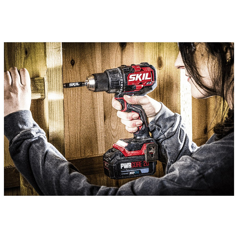 Шуруповерт-дрель аккумуляторная SKIL 3080 CA
