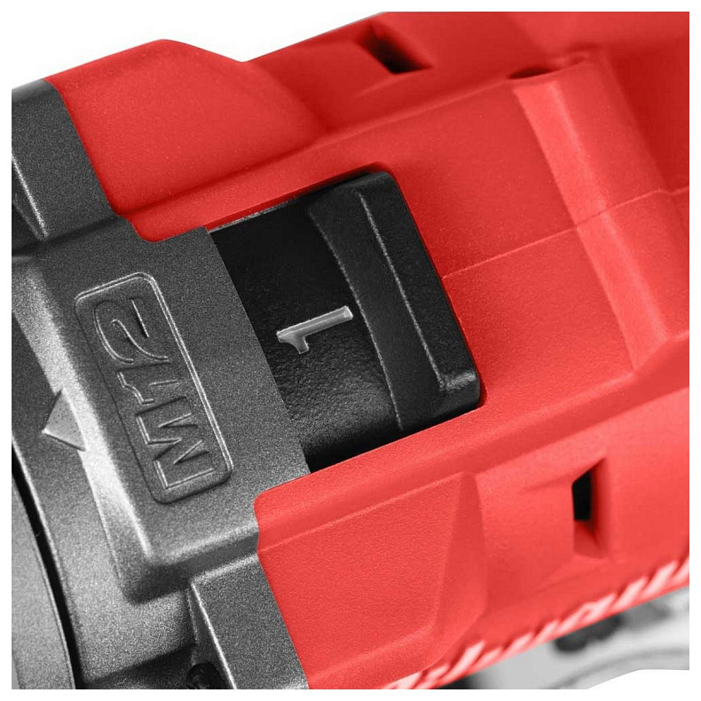 Шуруповерт ударный Milwaukee M12 FID2-0 12В