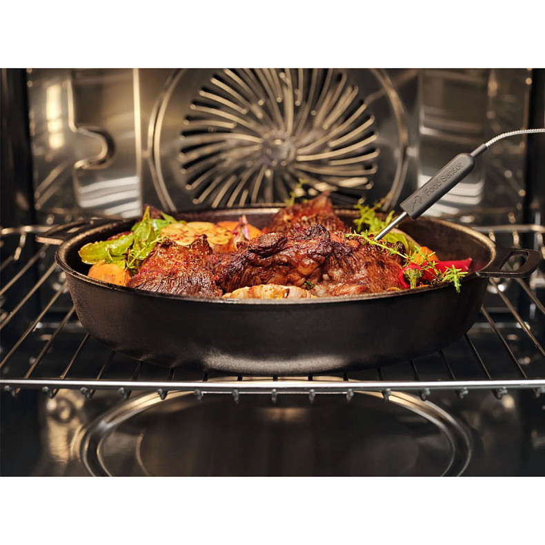 Духовой шкаф электрический Electrolux EOE8P39H