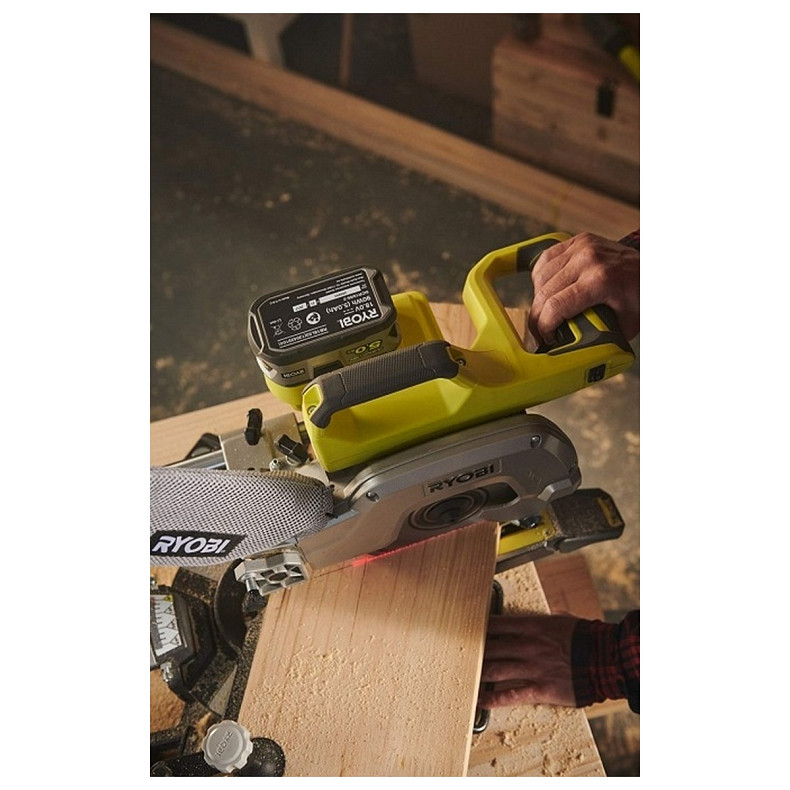 Пила торцовочная аккумуляторная Ryobi R18MS216-0