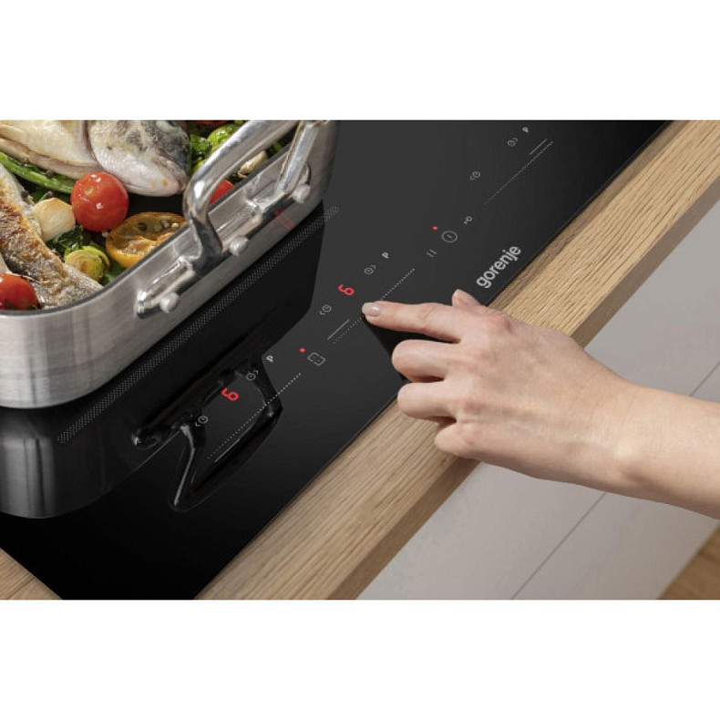 Варильна поверхня індукційна Gorenje GI 6442 BSCE