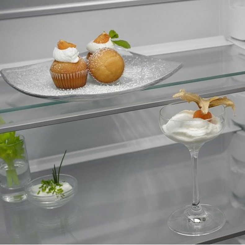 Холодильник встроенный Electrolux RNT6TE19S0