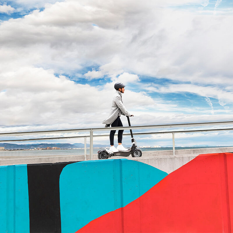 Электросамокат Cecotec Bongo Z Blue