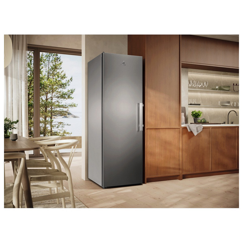 Морозильна камера Electrolux LUS7ME28X