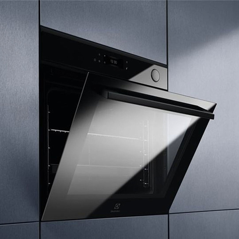 Духовой шкаф электрический Electrolux EOC8P39H