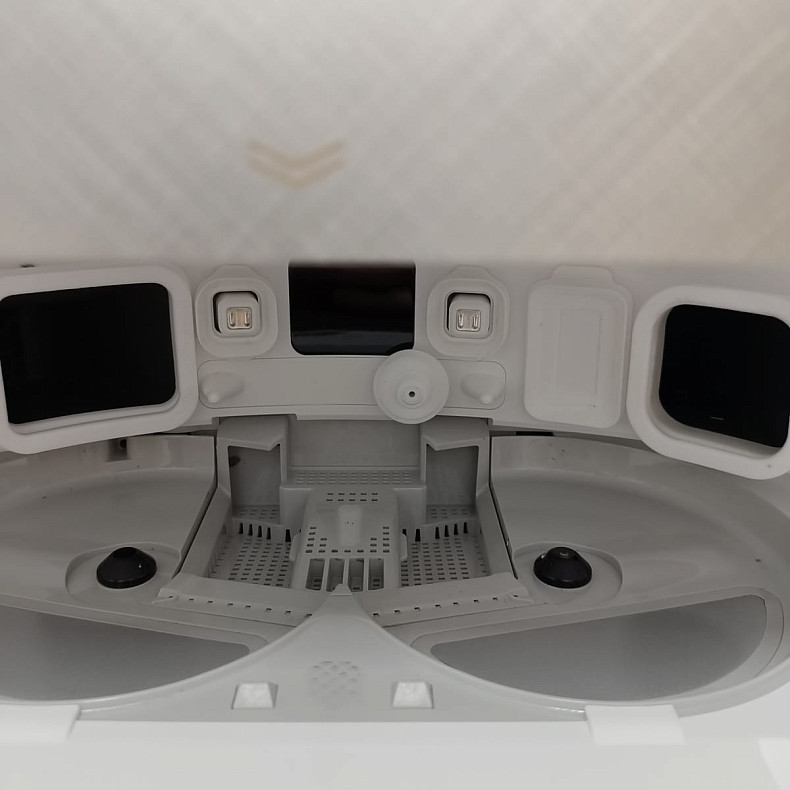 Робот-пылесос моющий Dreame X60 Ultra Complete White -- Уцінка