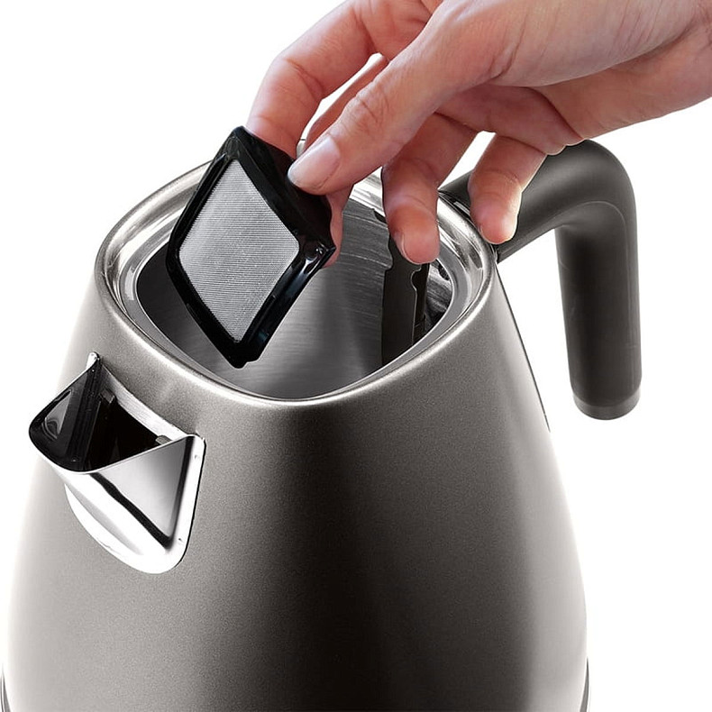 Электрочайник DeLonghi KBIN 2001 TB