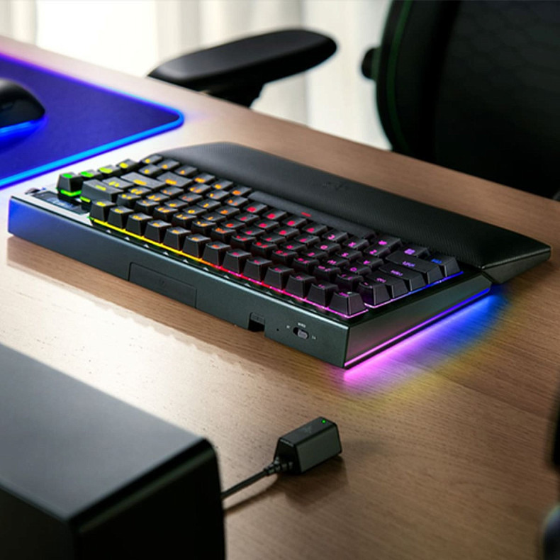 Клавіатура RAZER BlackWidow V4 Pro 75%, ANSI, Black (RZ03-05130100-R3M1)