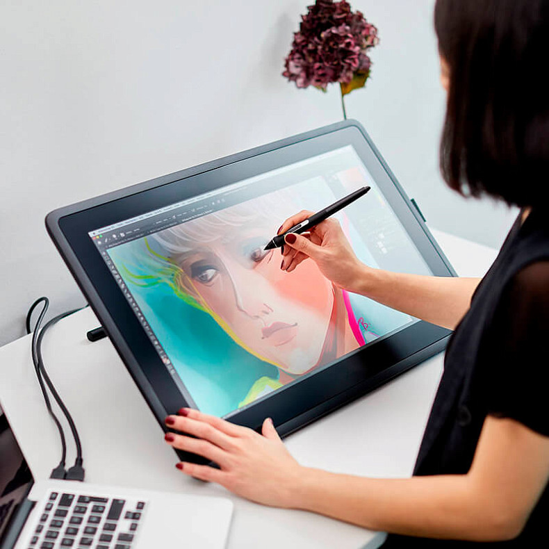 Графический планшет Wacom Cintiq 22 (DTK2260K0A)