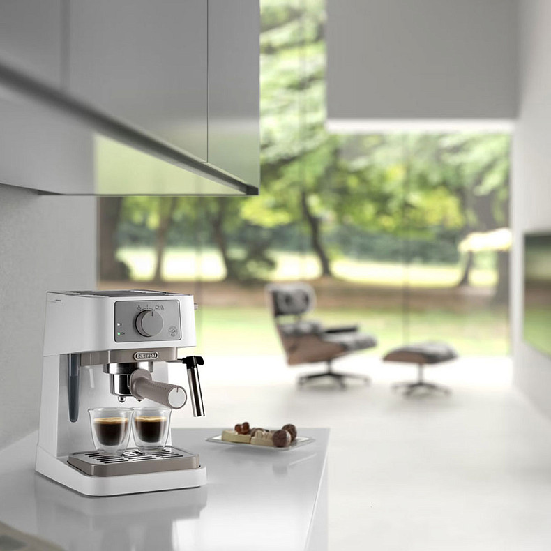 Кавоварка DeLonghi EC 260 W