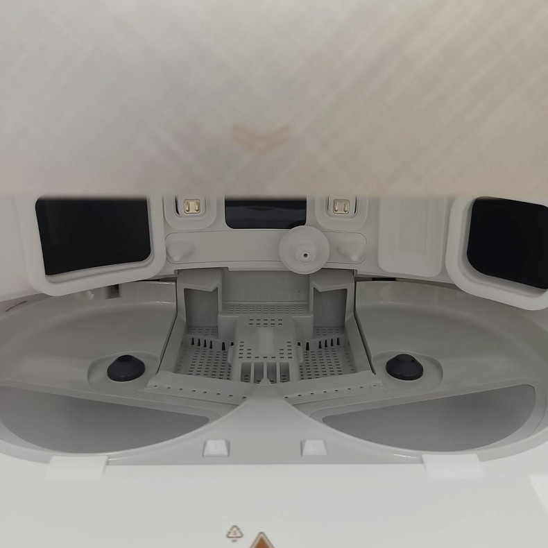 Робот-пылесос моющий Dreame X60 Ultra Complete White - Уценка