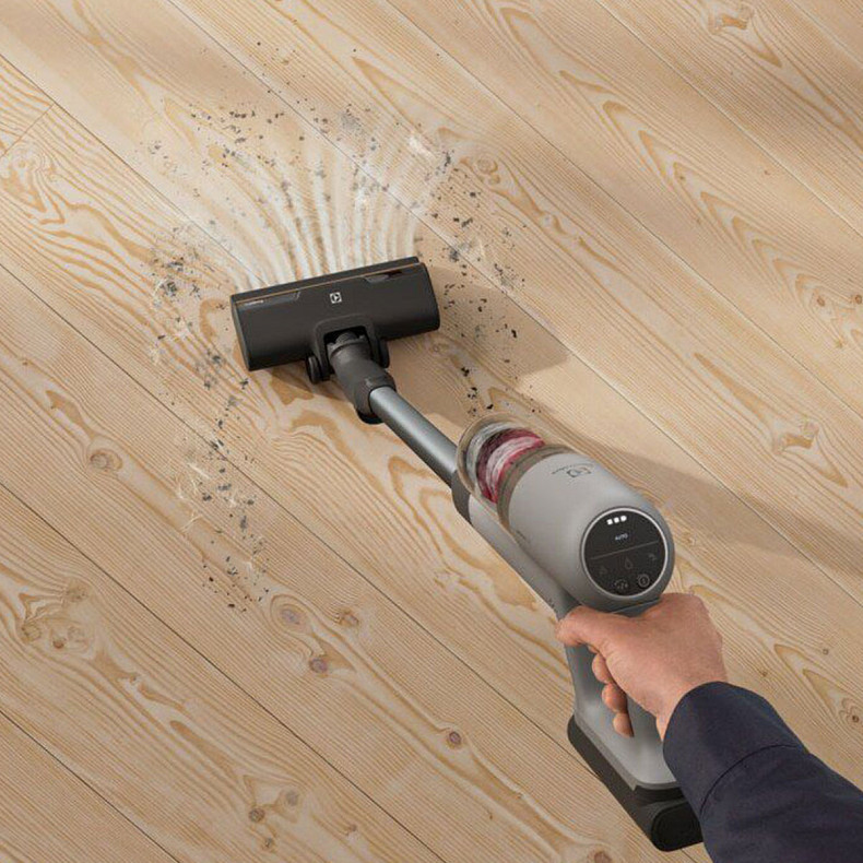 Пылесос аккумуляторный Electrolux EP71AB14UG