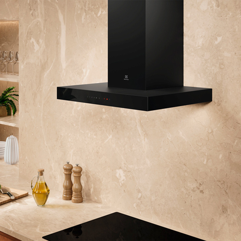 Витяжка купольна Electrolux LFT816K