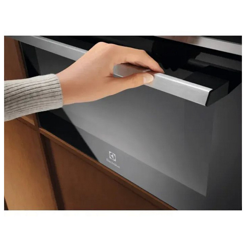 Мікрохвильова піч Electrolux EVM8E09X
