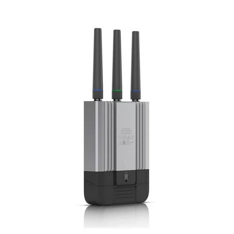 Бездротовий маршрутизатор Ubiquiti Mobile Router Industrial (UMR-industrial)