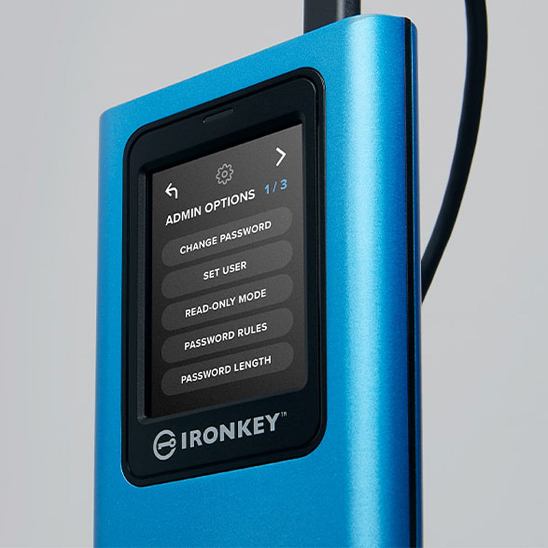 Внешний SSD Portable USB 1.92TB Kingston IronKey Vault Privacy 80 (IKVP80ES/1920G)