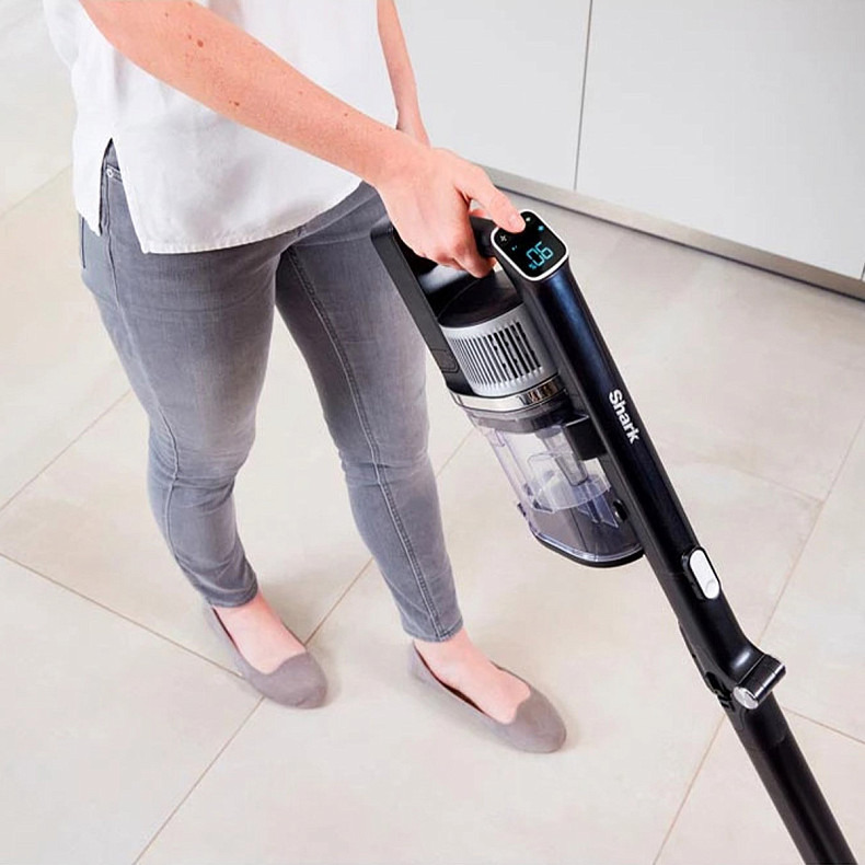 Аккумуляторный ручной пылесос Shark Cordless Stick Flexology Duoclean Dirt Engage IZ320EU