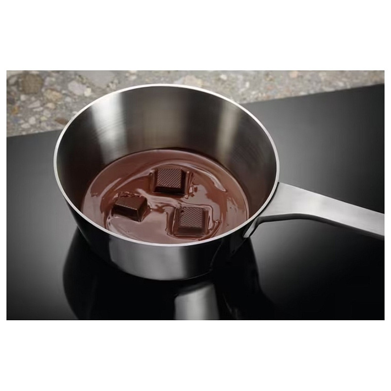 Варильна повверхня Electrolux індукційна, 80см, розширена зона, вбудована витяжка, Hob2Hood, чорний