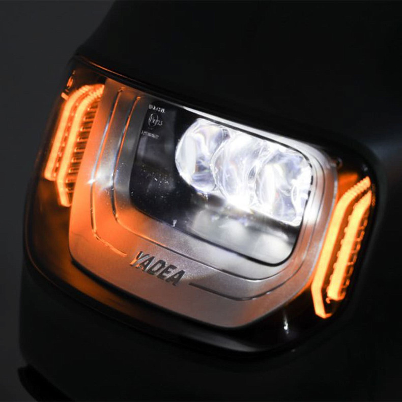 Електроскутер YADEA E8S 2000W white