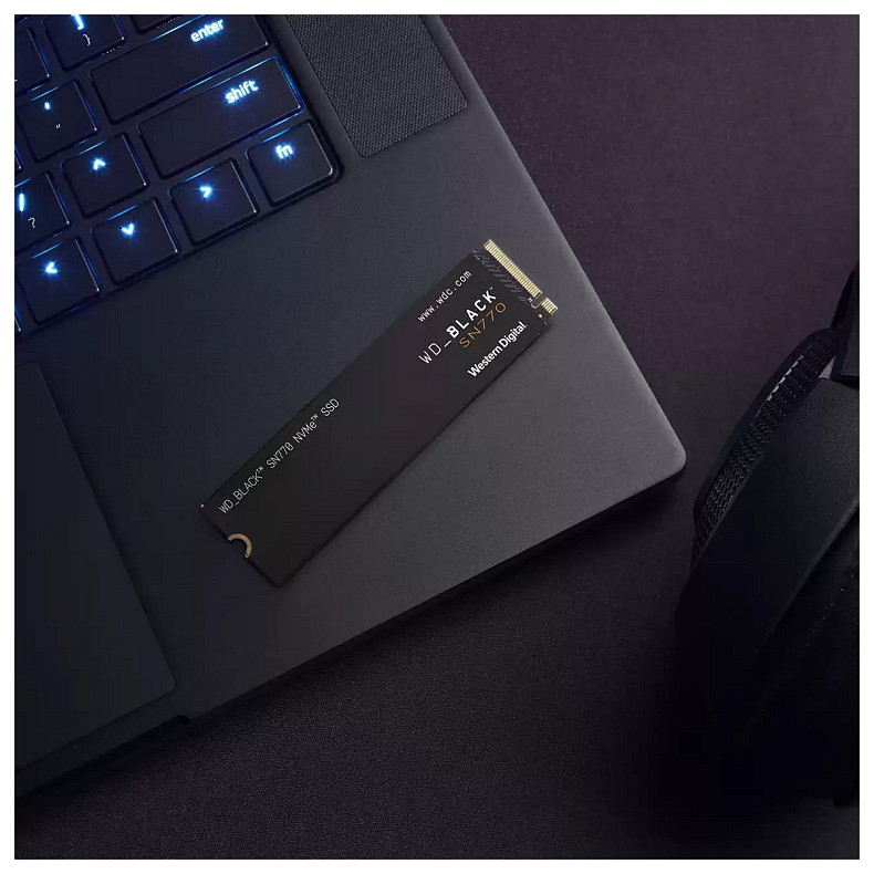 Накопитель SSD 250GB SanDisk Black SN770 M.2 2280 PCIe 4.0 NVMe (WDS250G3X0E)